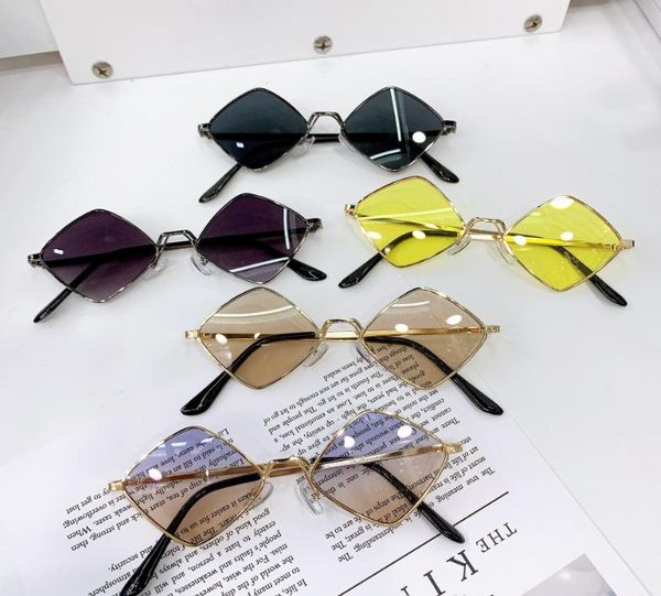 2021 children sunglasses boys girls diamond personality casual sun eyeglasses fashion sunblock kids beach adumbral glasses s1018, Blue
2021 children sunglasses boys girls diamond personality casual sun eyeglasses fashion sunblock kids beach adumbral glasses s1018, Blue