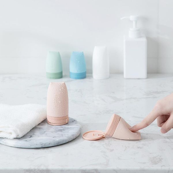 portable silicone refillable bottle mini travel packaging press separate for shampoo liquid soap dispenser
portable silicone refillable bottle mini travel packaging press separate for shampoo liquid soap dispenser