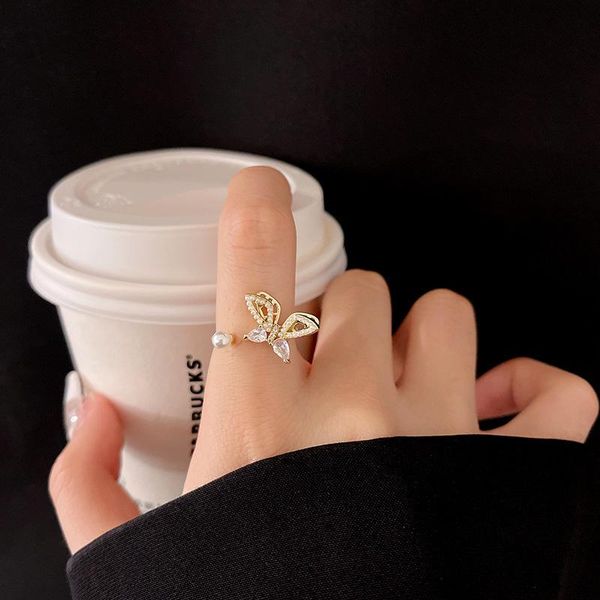 wedding rings korean hollow out butterfly for women shiny pearl ring zircon gold valentine's gift party 2021 trendy hipster jewelry, Slivery;golden
wedding rings korean hollow out butterfly for women shiny pearl ring zircon gold valentine's gift party 2021 trendy hipster jewelry, Slivery;golden