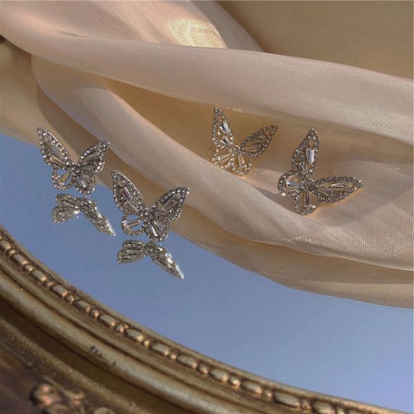 earrings butterfly earrings fashion korean temperament net red pure silver needle earrings female, Golden
earrings butterfly earrings fashion korean temperament net red pure silver needle earrings female, Golden