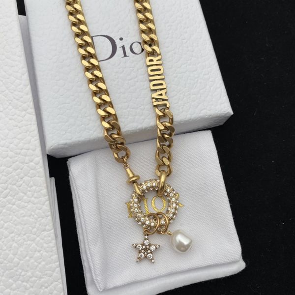 special offer 2021 luxury designer jewelry clover pearl necklace clavicle chain, Silver
special offer 2021 luxury designer jewelry clover pearl necklace clavicle chain, Silver