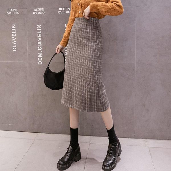 skirts fall women plaid 2021 winter warm wool high waist a-line skirt checked office ladies long korean back split faldas, Black
skirts fall women plaid 2021 winter warm wool high waist a-line skirt checked office ladies long korean back split faldas, Black