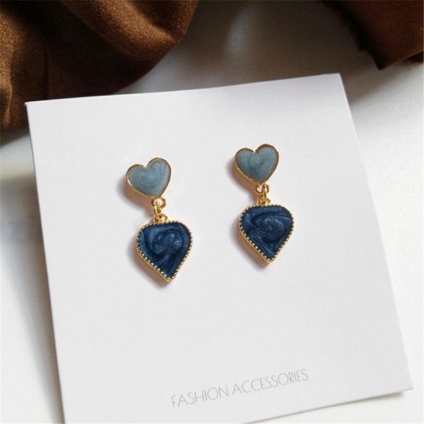 temperament of a pair earrings contracted han edition drop glaze blue heart-shaped women jewelry stud, Golden;silver
temperament of a pair earrings contracted han edition drop glaze blue heart-shaped women jewelry stud, Golden;silver