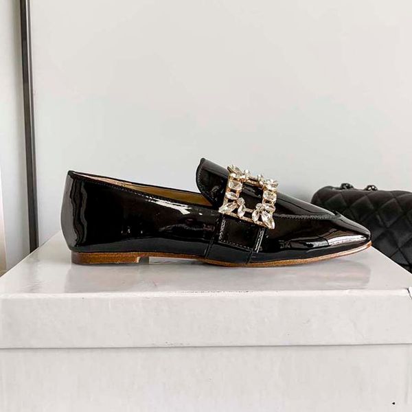 the latest formal casual shoes fashionable and luxurious masonry buttons black white leather pointed-toe business oxford on business trips w
the latest formal casual shoes fashionable and luxurious masonry buttons black white leather pointed-toe business oxford on business trips w