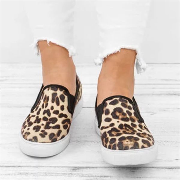 leopard print casual canvas shoes 2021 spring comfortable ladies slip on loafers 35-43 large-sized outdoor female sneakers
leopard print casual canvas shoes 2021 spring comfortable ladies slip on loafers 35-43 large-sized outdoor female sneakers