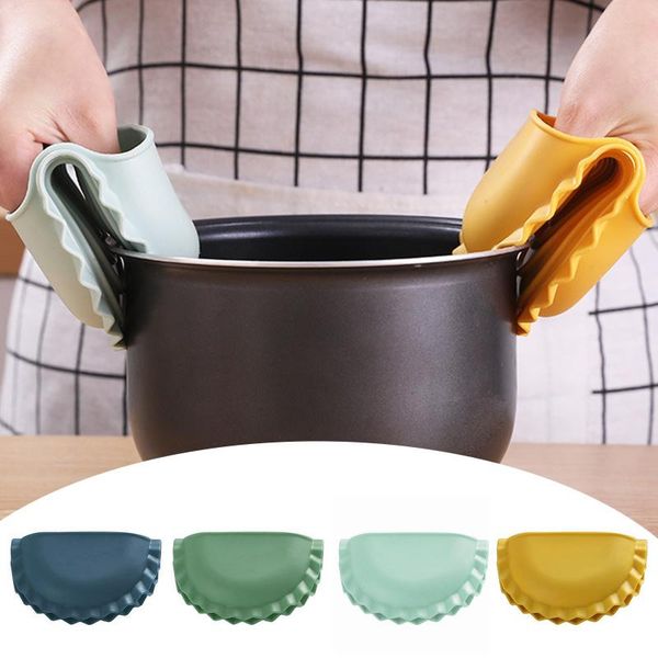 silicone heat resistant gloves clips dish hold anti-slip oven glove mitts bbq tray pot bowl holder kitchen accessories disposable
silicone heat resistant gloves clips dish hold anti-slip oven glove mitts bbq tray pot bowl holder kitchen accessories disposable