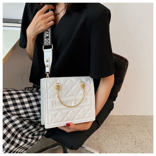 outlet online 70% off sale 2021 new fashion handbag women's single shoulder oblique cross bag small fragrant wind ling grid embroidered
outlet online 70% off sale 2021 new fashion handbag women's single shoulder oblique cross bag small fragrant wind ling grid embroidered