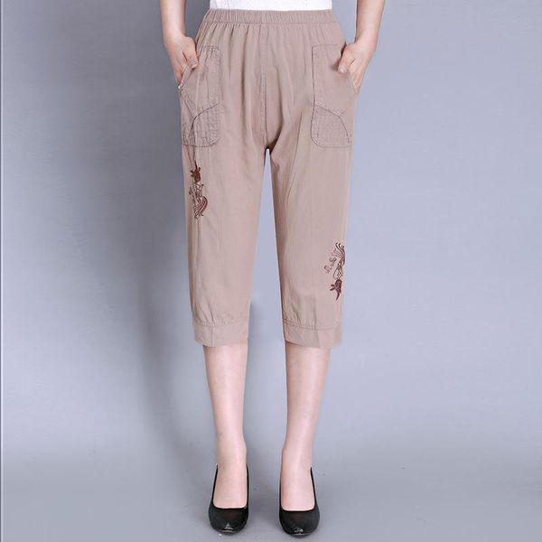 women's pants & capris 2021 summer fahison middle aged women casual loose embroidery calf-length female plus size s-4xl, Black;white
women's pants & capris 2021 summer fahison middle aged women casual loose embroidery calf-length female plus size s-4xl, Black;white
