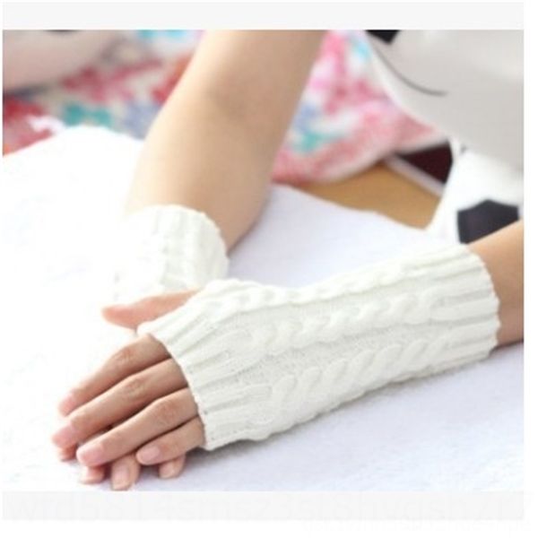 axi knitted warm mittens oveswo wool knitted half finger men' and women' wrist guard open finger long gloves autumn and winter w, Blue;gray
axi knitted warm mittens oveswo wool knitted half finger men' and women' wrist guard open finger long gloves autumn and winter w, Blue;gray