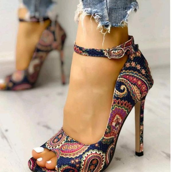 small or bigges size 30-44 women sandals print platform high heels fashion buckle strap party wedding shoes 9h, Black
small or bigges size 30-44 women sandals print platform high heels fashion buckle strap party wedding shoes 9h, Black