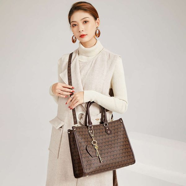 hbp fashion hong kong leather women's bag large capacity hand 2021 new fashion autumn and winter luxury messenger tote bag
hbp fashion hong kong leather women's bag large capacity hand 2021 new fashion autumn and winter luxury messenger tote bag