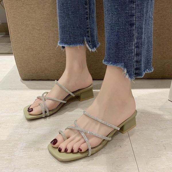 women's shoes slippers outdoor 2021 summer new fashion thick heel rhinestone cross belt open toe sandals tenis feminino y0305, Black
women's shoes slippers outdoor 2021 summer new fashion thick heel rhinestone cross belt open toe sandals tenis feminino y0305, Black