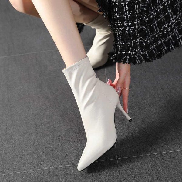 boots british white pointed soft soled high women's shoes spring thin elastic versatile heel autumn winter, Black
boots british white pointed soft soled high women's shoes spring thin elastic versatile heel autumn winter, Black