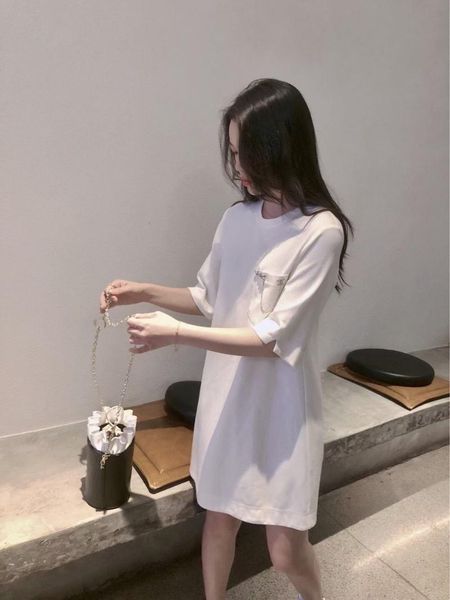 two piece dress 21 years round neck mid long skirt t sweet short loose waist casual and generous, White
two piece dress 21 years round neck mid long skirt t sweet short loose waist casual and generous, White