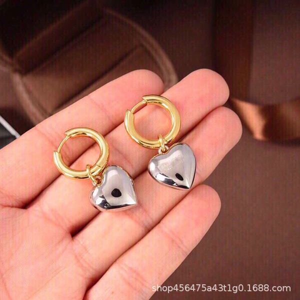 paris home 2021 new love earrings female personality atmosphere fashionable versatile earrings brass material, Golden
paris home 2021 new love earrings female personality atmosphere fashionable versatile earrings brass material, Golden