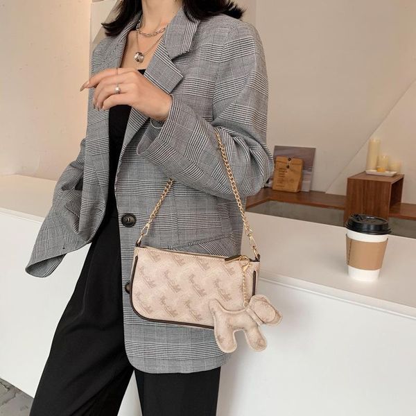 fashion one shoulder messenger bag pu texture luxury ladies designer diagonal personalized female bags
fashion one shoulder messenger bag pu texture luxury ladies designer diagonal personalized female bags