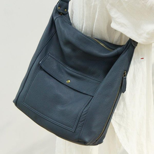 evening bags 2021 calfskin large capacity women's one-shoulder bag practical cross-body shopping
evening bags 2021 calfskin large capacity women's one-shoulder bag practical cross-body shopping