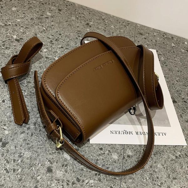 evening bags autumn 2021 fashion niche design high-end crossbody bag versatile one-shoulder saddle high-quality leather female
evening bags autumn 2021 fashion niche design high-end crossbody bag versatile one-shoulder saddle high-quality leather female