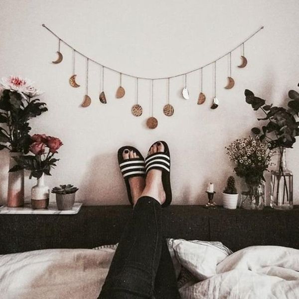 fashion trend moon phase display decoration golden hanging ornament chains pendants for bedroom living room decorative objects & figurines
fashion trend moon phase display decoration golden hanging ornament chains pendants for bedroom living room decorative objects & figurines