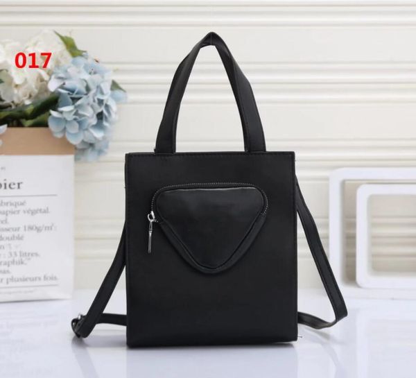 famous classic designer fashion lapcomputer bags for women men shoulde messenger bags cross body school bookbag briefcases man woman handbag
famous classic designer fashion lapcomputer bags for women men shoulde messenger bags cross body school bookbag briefcases man woman handbag