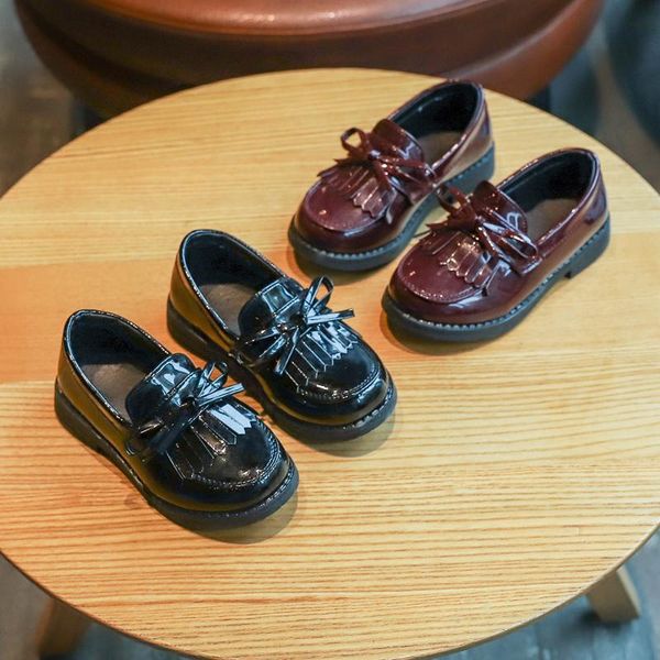sneakers 2021 spring autumn girls' bow patent leather shoes princess flat children's single kids soft bottom casual, Black;red
sneakers 2021 spring autumn girls' bow patent leather shoes princess flat children's single kids soft bottom casual, Black;red