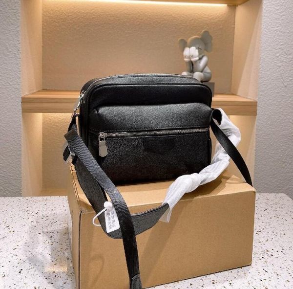 2021 women men's simple and comfortable backpack tote bag classic fashion mailbags. one shoulder bag. handbag purse wallet good quality, Black;red
2021 women men's simple and comfortable backpack tote bag classic fashion mailbags. one shoulder bag. handbag purse wallet good quality, Black;red