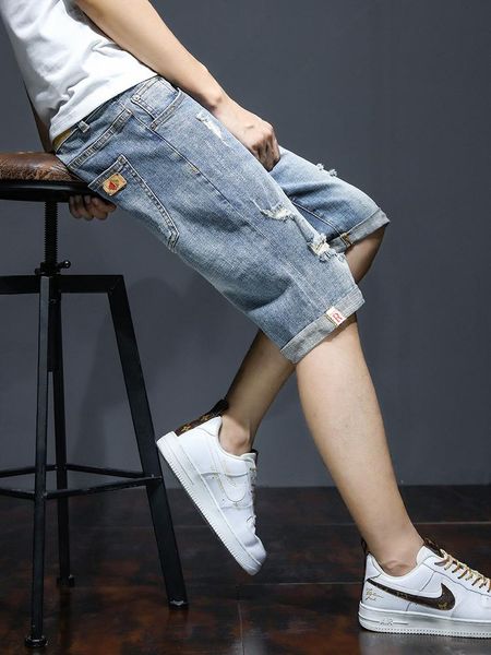 men's shorts denim tide brand loose five-point summer thin section casual hole middle pants, White;black
men's shorts denim tide brand loose five-point summer thin section casual hole middle pants, White;black