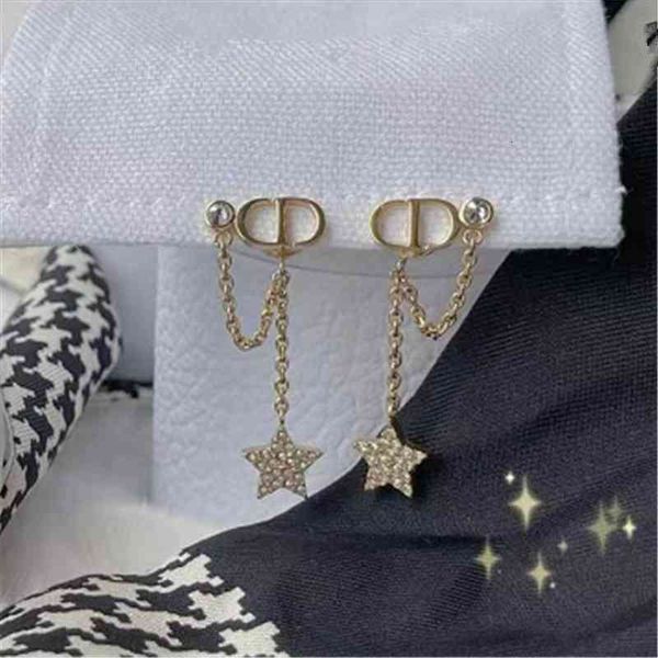 luxury designer fashion dijia jewelry d family tassel female earrings net red star letter pearl high version bra3, Red;brown
luxury designer fashion dijia jewelry d family tassel female earrings net red star letter pearl high version bra3, Red;brown
