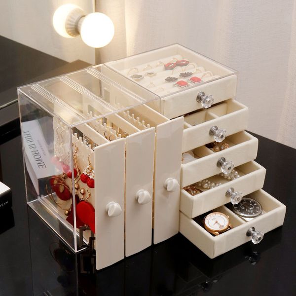portabe earring dispay shef dustproof acryic jewery storage box der deskadies neckace braceet storage box
portabe earring dispay shef dustproof acryic jewery storage box der deskadies neckace braceet storage box