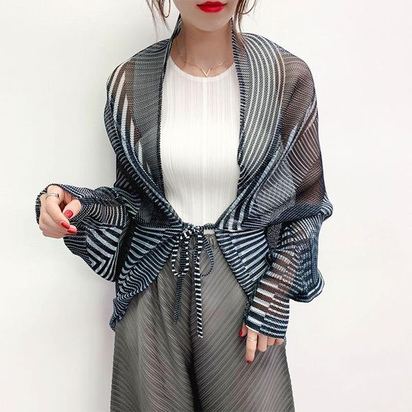 women's jackets spring summer women pleated fashion striped thin jacket coat, Black;brown
women's jackets spring summer women pleated fashion striped thin jacket coat, Black;brown