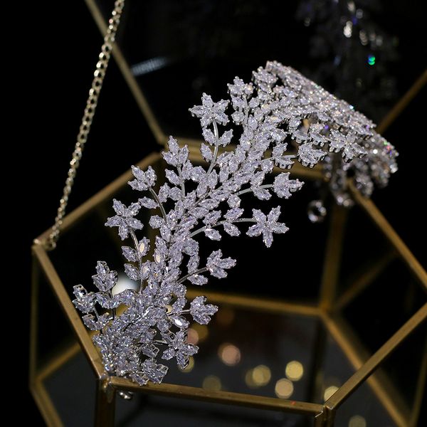 new tiara bridal crown headdress crystal crown 3a zirconia elegant woman headdress and party crown wedding hair accessories, Golden;white
new tiara bridal crown headdress crystal crown 3a zirconia elegant woman headdress and party crown wedding hair accessories, Golden;white