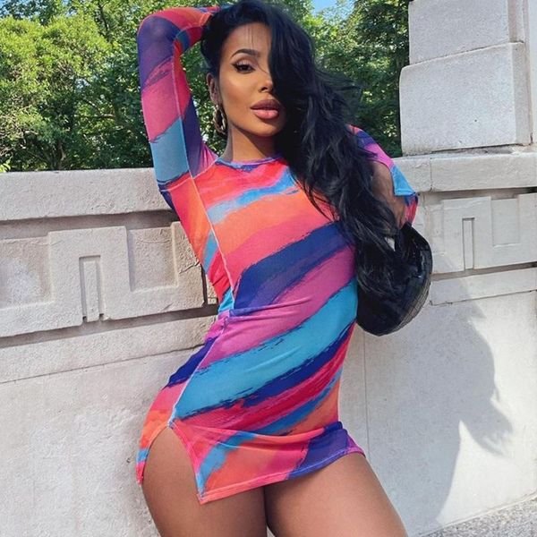 casual dresses tie dye colorful stripe print women mesh long sleeve mini dress slit sheer bodycon streetwear party 2021 summer, Black;gray
casual dresses tie dye colorful stripe print women mesh long sleeve mini dress slit sheer bodycon streetwear party 2021 summer, Black;gray