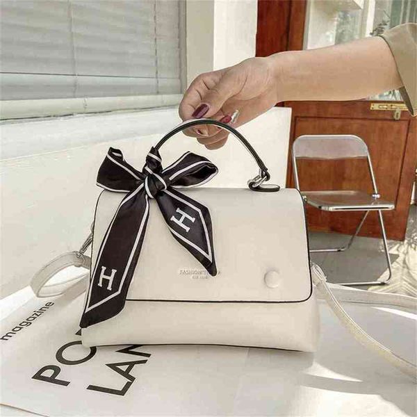 2022 latest models handbag wholesale ins women's small bag one shoulder bag portable square
2022 latest models handbag wholesale ins women's small bag one shoulder bag portable square
