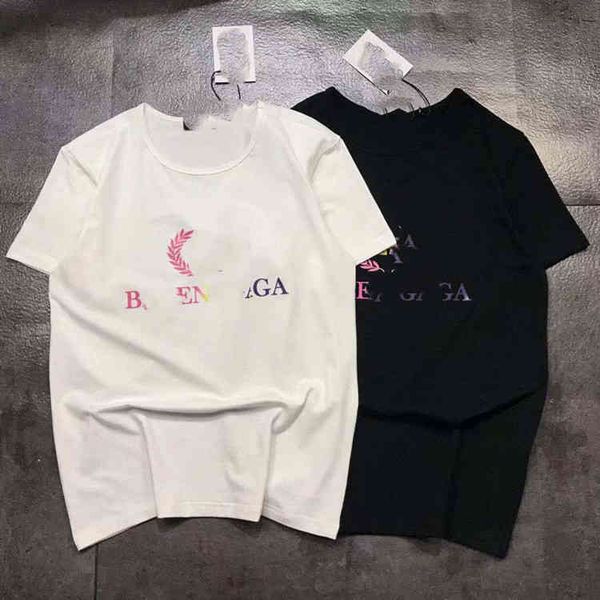 2022 factory wholesale new trendy letter gradient printing short sleeve loose round neck cotton family t-shirt for men and women 21ss summer, White
2022 factory wholesale new trendy letter gradient printing short sleeve loose round neck cotton family t-shirt for men and women 21ss summer, White