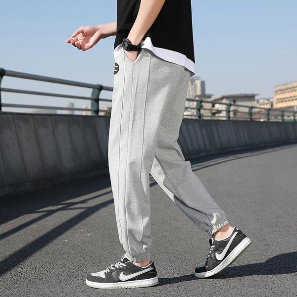 men's pants autumn korean fashion loose casual junior high school students' sports brand, Black
men's pants autumn korean fashion loose casual junior high school students' sports brand, Black