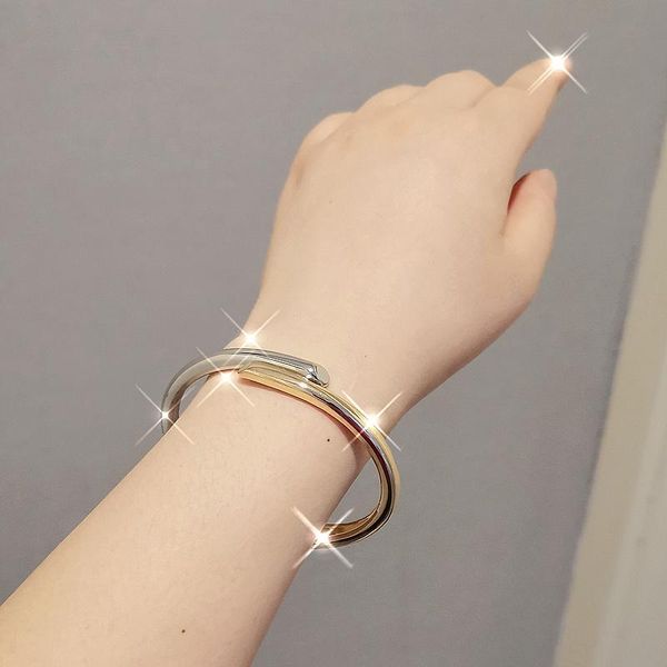 tf-293 simple jewelry geometry round metal open bangles & bracelets punk gold color wristband for women girls gift, Black
tf-293 simple jewelry geometry round metal open bangles & bracelets punk gold color wristband for women girls gift, Black