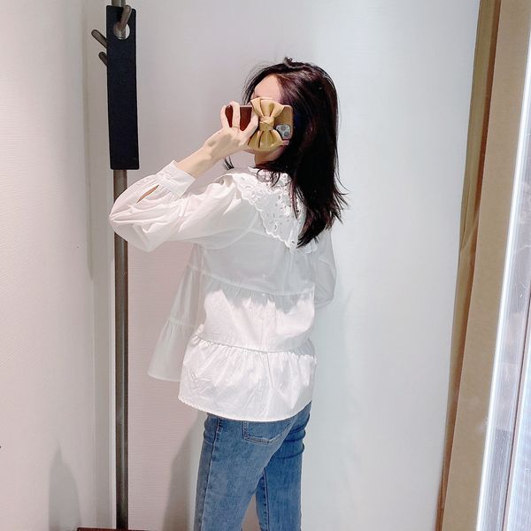 women's blouses & shirts 2021 peter pan collar female casual white shirt beautiful design long cotton sleeve top
women's blouses & shirts 2021 peter pan collar female casual white shirt beautiful design long cotton sleeve top