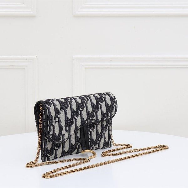 lady messenger bag saddle wallet blue twill jacquard chain printing handbag metal logo size 19-11 cm plus box
lady messenger bag saddle wallet blue twill jacquard chain printing handbag metal logo size 19-11 cm plus box