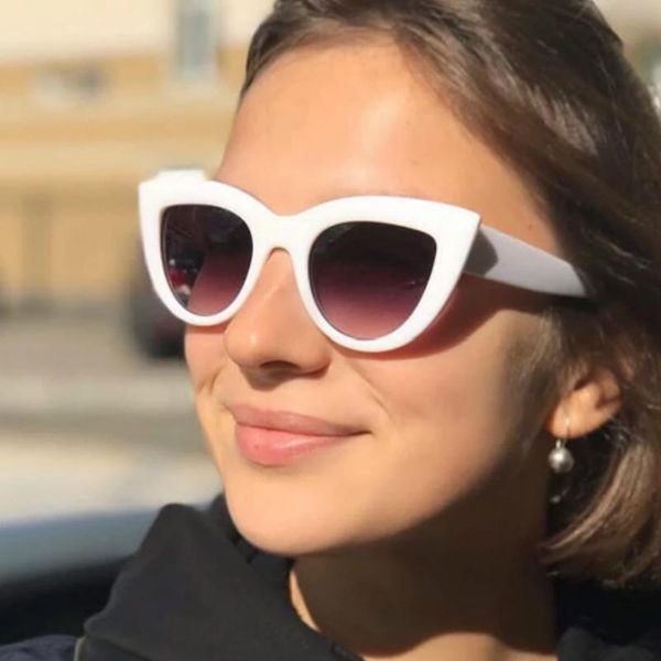 sunglasses 2022 women cat eye mablack brand designer cateye sun glasses for female goggles uv400, White;black 
sunglasses 2022 women cat eye mablack brand designer cateye sun glasses for female goggles uv400, White;black
