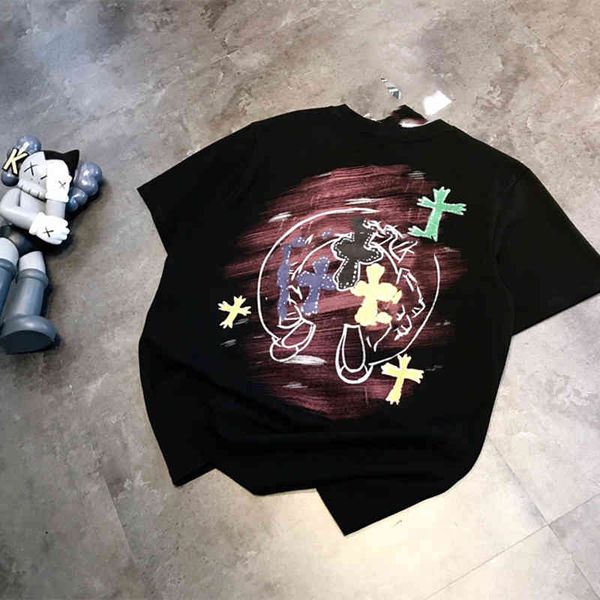 0624g cross sanskrit short sleeve men's and women's 2021 summer new graffiti t-shirt, White;black
0624g cross sanskrit short sleeve men's and women's 2021 summer new graffiti t-shirt, White;black