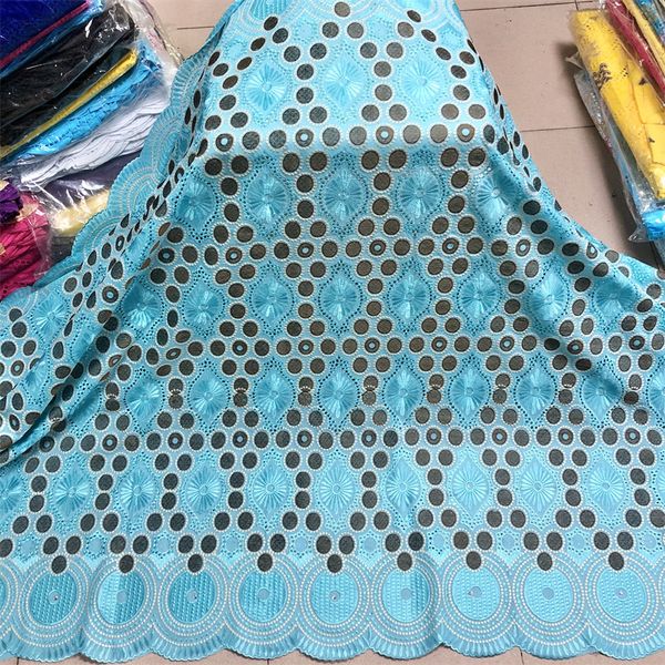 5yards/lot fashion sky blue african cotton fabric embroidery swiss voile dry lace for dressing pl11981, Black;white
5yards/lot fashion sky blue african cotton fabric embroidery swiss voile dry lace for dressing pl11981, Black;white