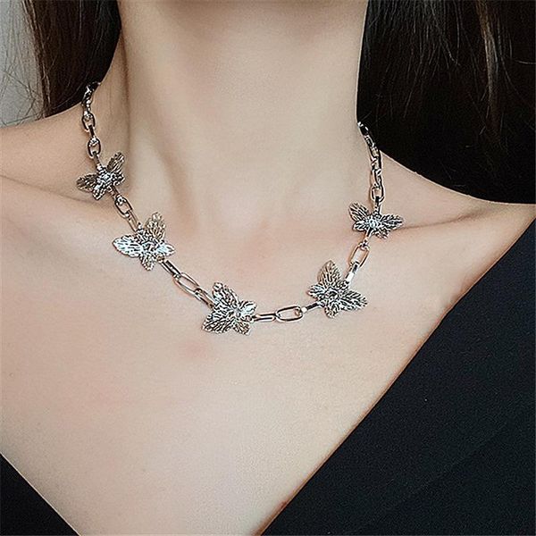 chokers vintage crystal butterfly necklaces for women girl hollow metal chain clavicle necklace 2021 choker jewelry, Golden;silver
chokers vintage crystal butterfly necklaces for women girl hollow metal chain clavicle necklace 2021 choker jewelry, Golden;silver