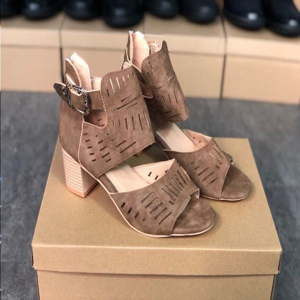 slides luxury high designer 2021 sandals metal buckle heels suede with crystal shoes beach summer wedding size mid-heel 35-43 no33 hfge, Black
slides luxury high designer 2021 sandals metal buckle heels suede with crystal shoes beach summer wedding size mid-heel 35-43 no33 hfge, Black