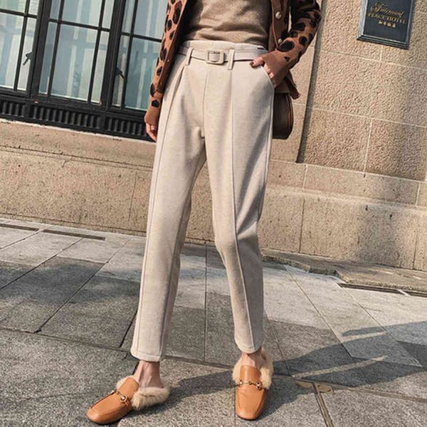 capris autumn fashion women with high waist hare woolen all combined casual loose women's pants s188, Black;white
capris autumn fashion women with high waist hare woolen all combined casual loose women's pants s188, Black;white