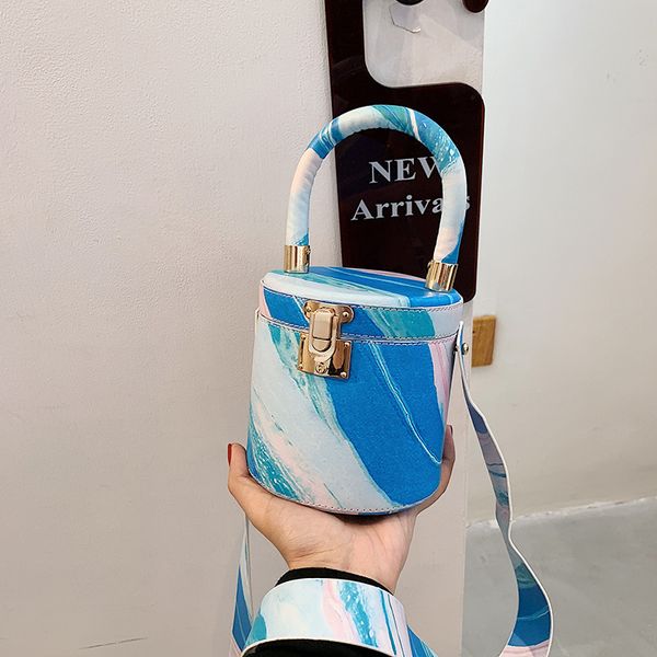 factory direct sale 75% off female 2021 new mini bucket printed single shoulder diagonal bags
factory direct sale 75% off female 2021 new mini bucket printed single shoulder diagonal bags