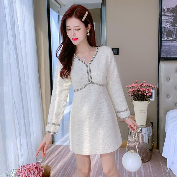 casual dresses autumn 2021 women french style woolen dress robe ladies high end temperament slim sequins tweed mini vestidos, Black;gray
casual dresses autumn 2021 women french style woolen dress robe ladies high end temperament slim sequins tweed mini vestidos, Black;gray