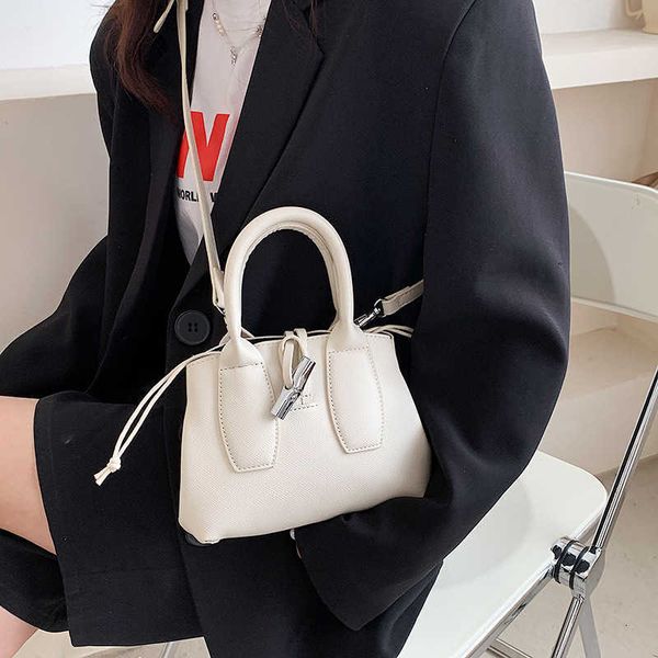 advanced sense of foreign style small 2021 fashion portable texture women's bag personality versatile one shoulder msenger
advanced sense of foreign style small 2021 fashion portable texture women's bag personality versatile one shoulder msenger