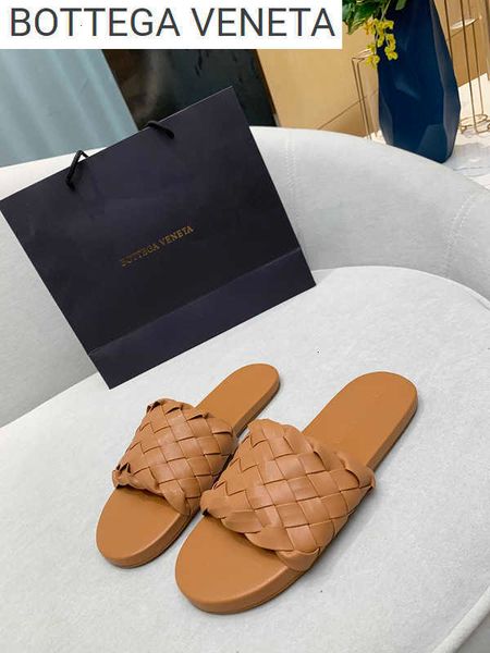 thongs designer slides luxury slippers brand women casual mules handmade walking shoes tennis sandals fsgw, Black;white
thongs designer slides luxury slippers brand women casual mules handmade walking shoes tennis sandals fsgw, Black;white