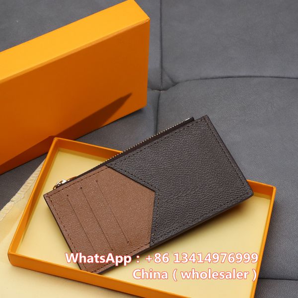 Luxury designer ladies zipper coin purse, credit card, bank card, card stand, ladies bag with original box., Red;black
Luxury designer ladies zipper coin purse, credit card, bank card, card stand, ladies bag with original box., Red;black