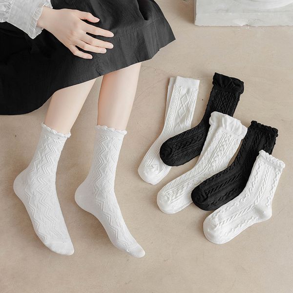 lolita children's lovely soft girl princs lace bow middle tube socks spring and autumn thin, Black;white
lolita children's lovely soft girl princs lace bow middle tube socks spring and autumn thin, Black;white